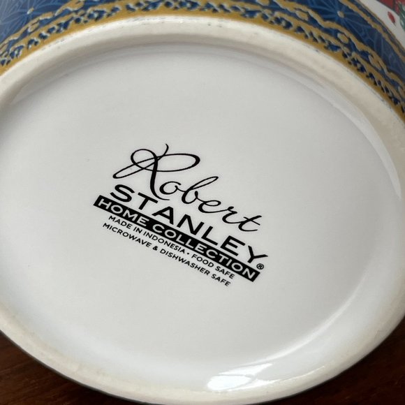 Robert Stanley Christmas Blue Mug & Plate Set | Sleigh, Bear, Nutcrackers - Picture 12 of 13